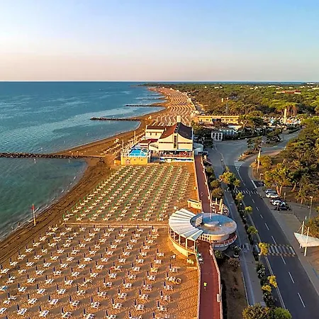 Peaceful Near The Sea In Lignano Hotel *